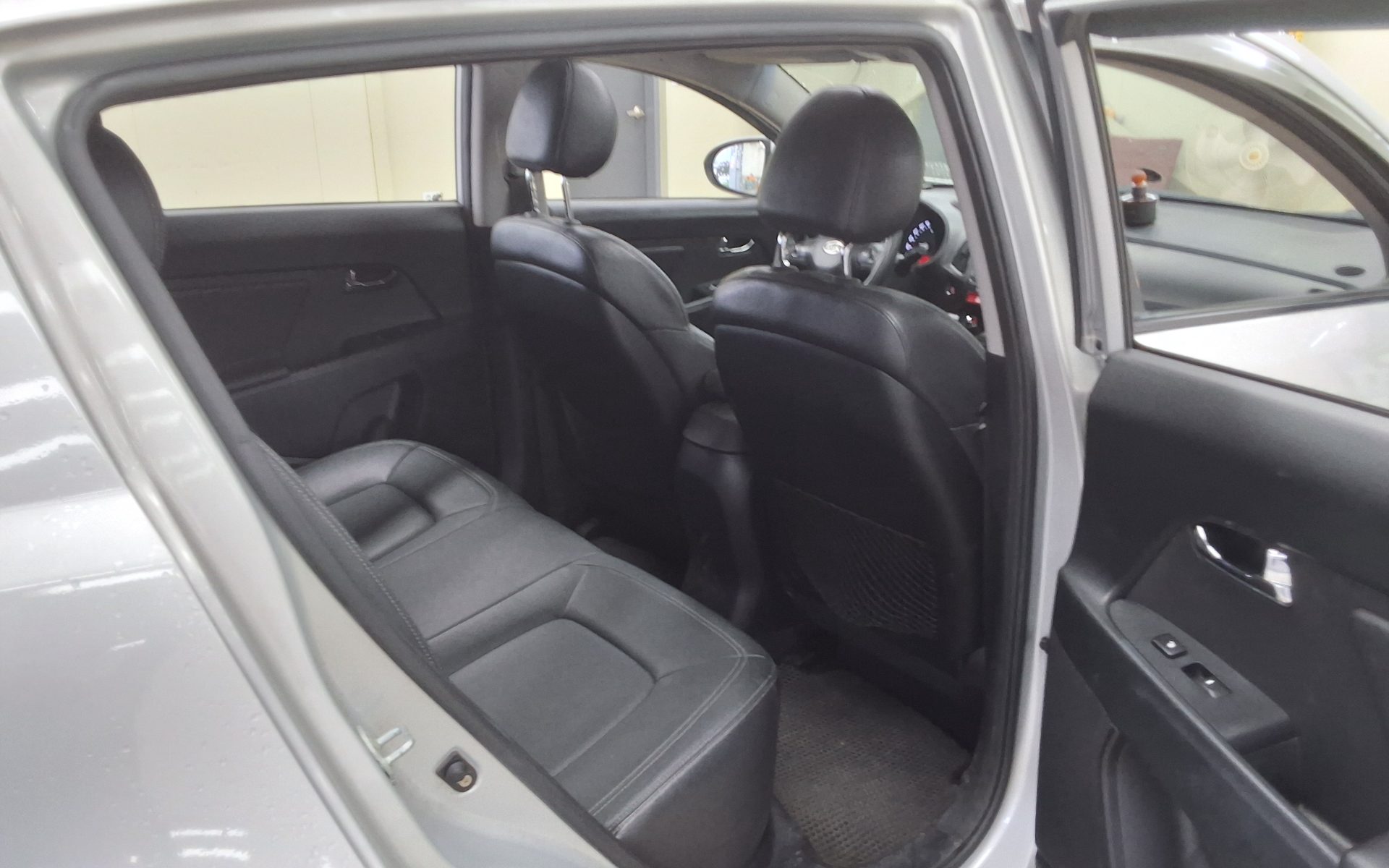 2011 - kia sportage
