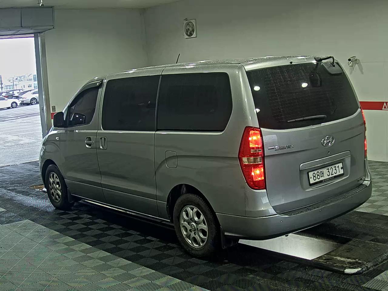 2013 - hyundai grand starex
