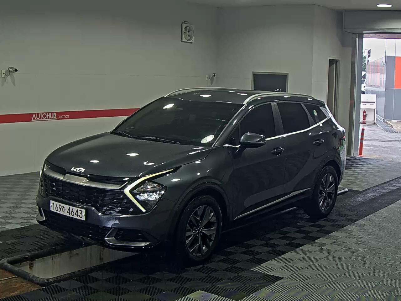 2022 - kia sportage
