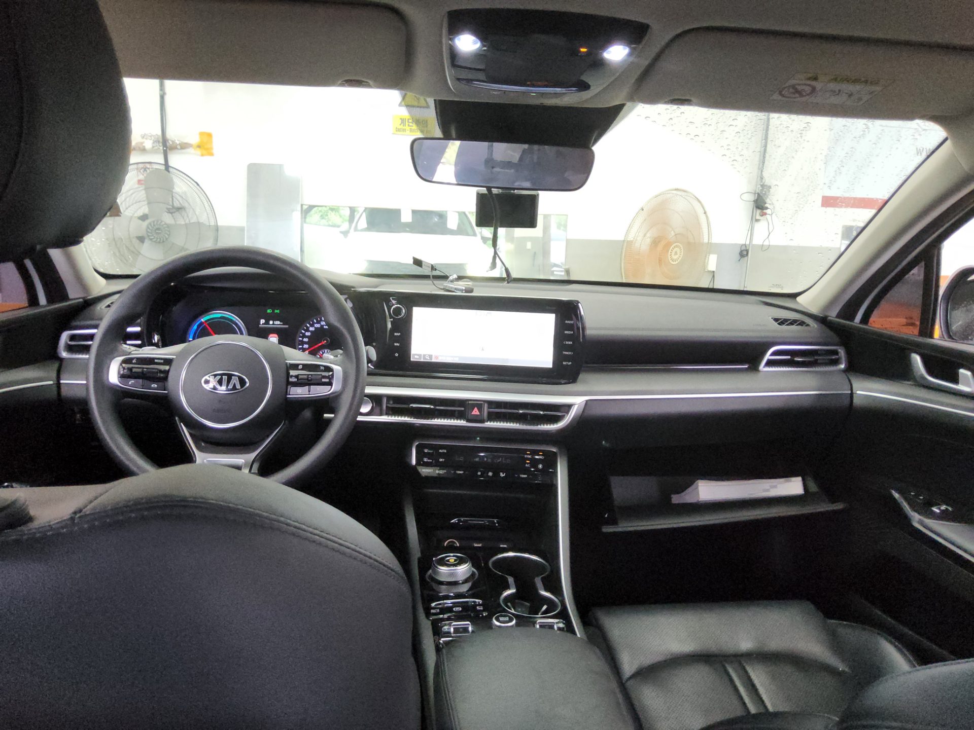 2021 - kia k5