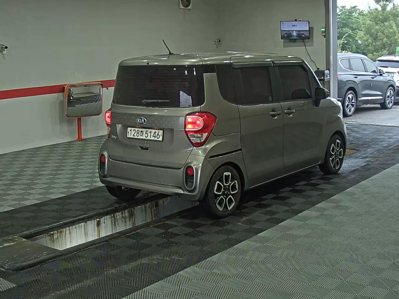 2019 - kia ray