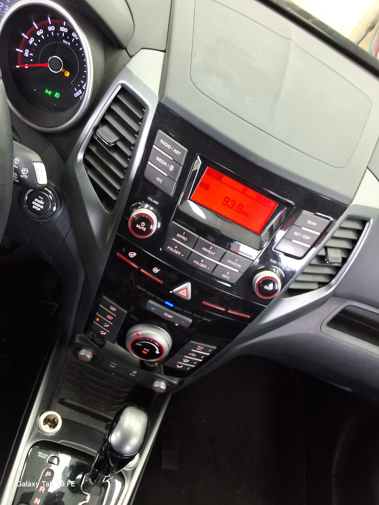 2018 - ssangyong tivoli