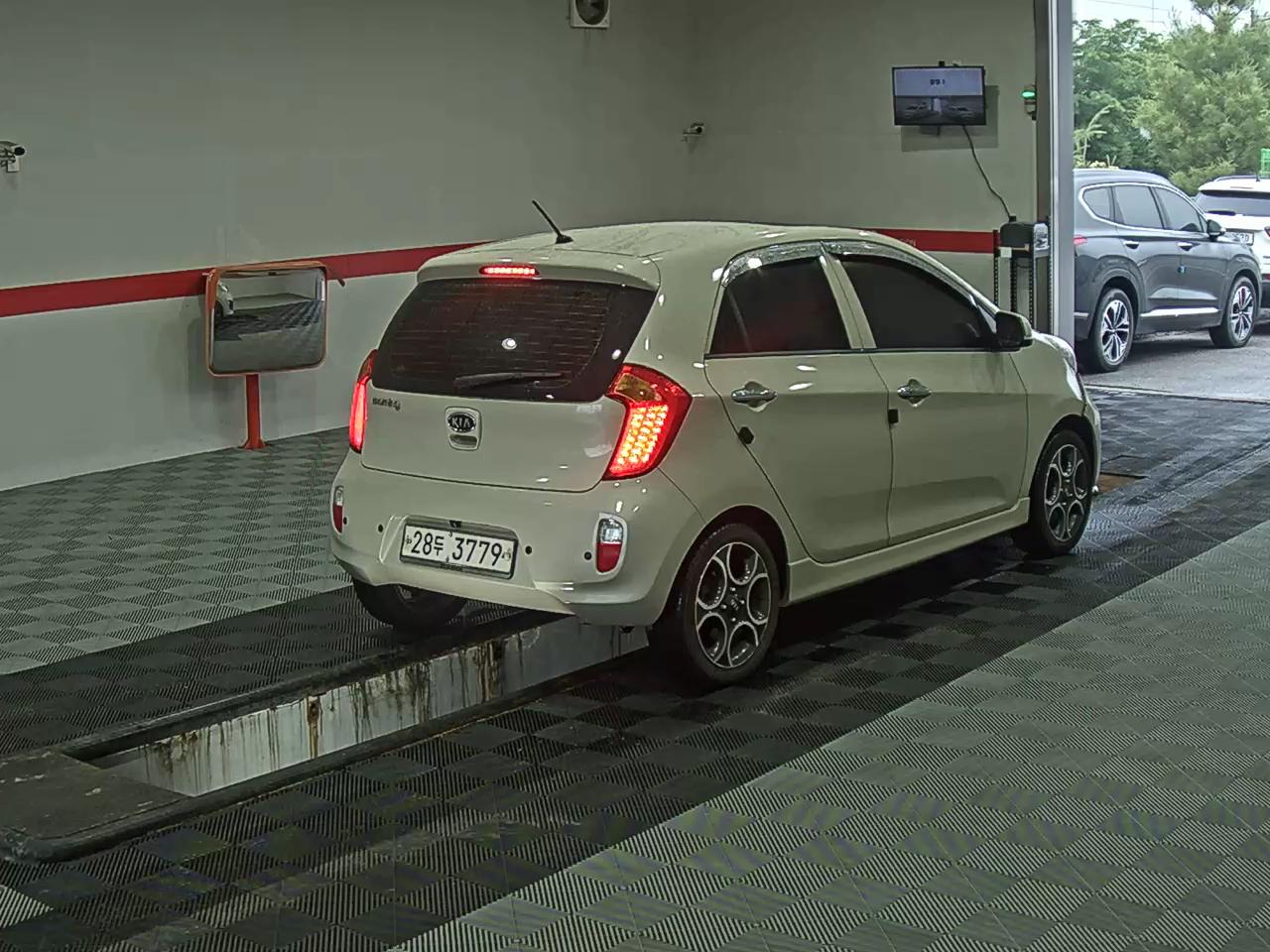 2012 - kia morning