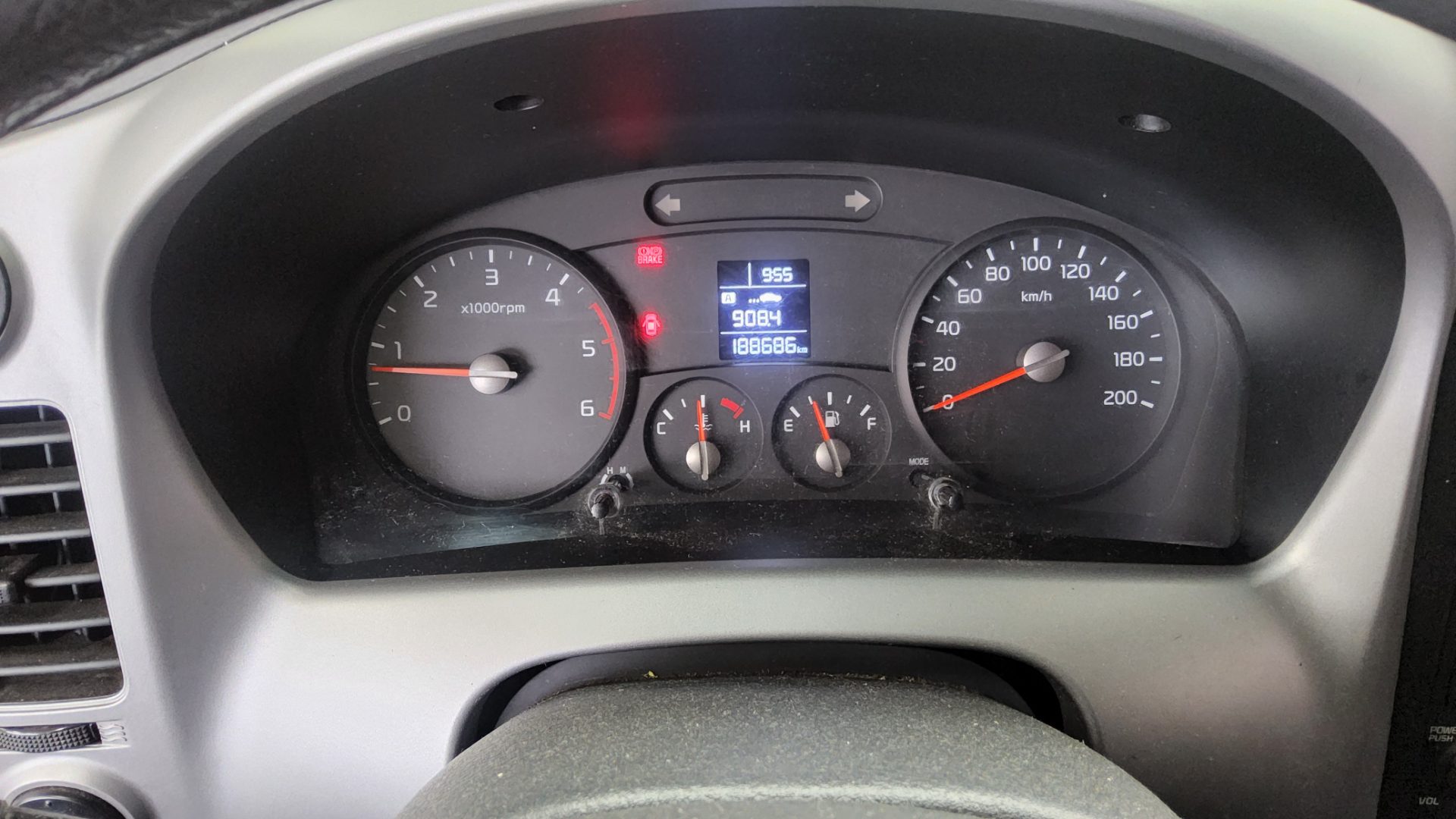 2017 - kia bongo