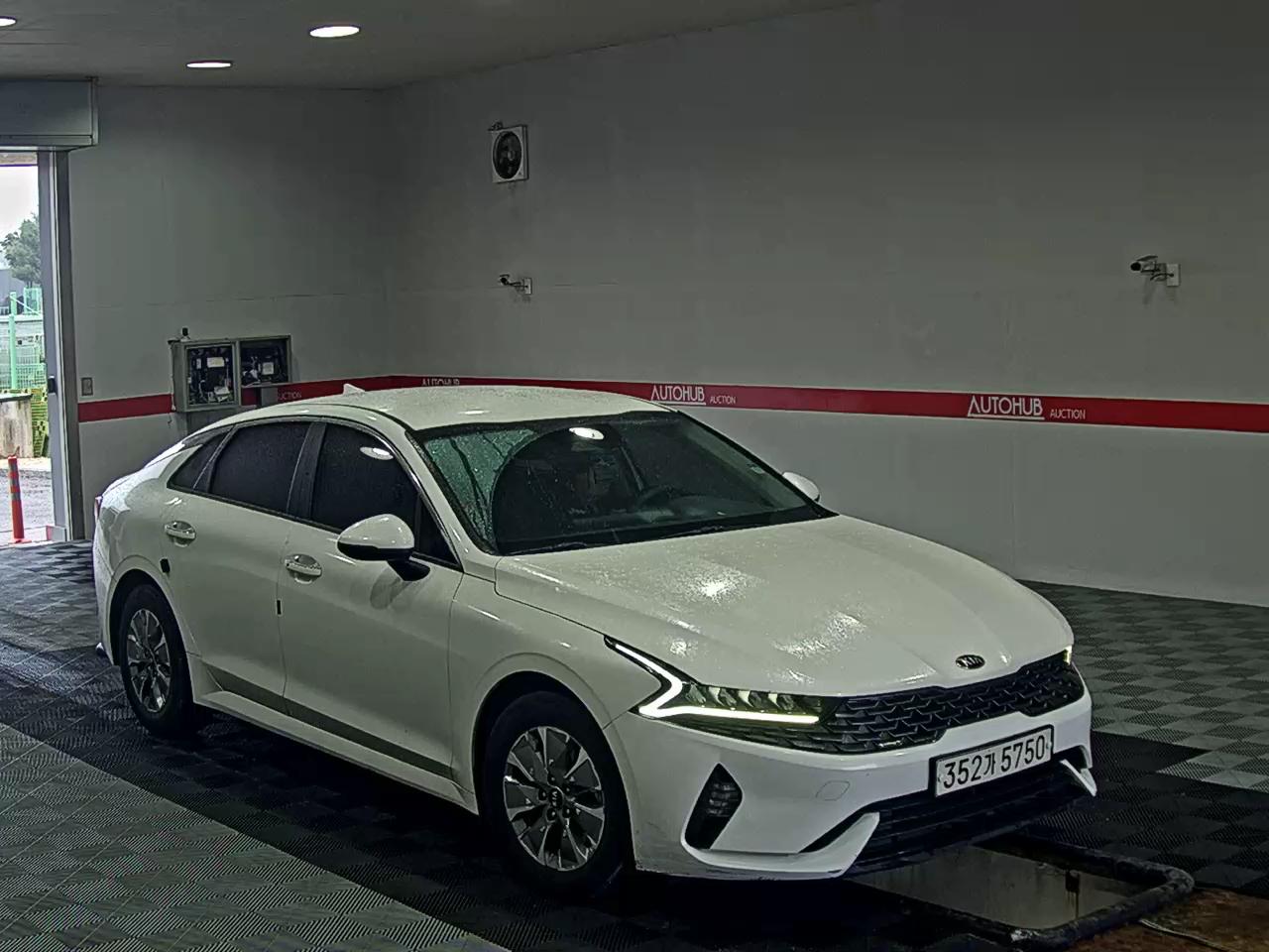 2021 - kia k5