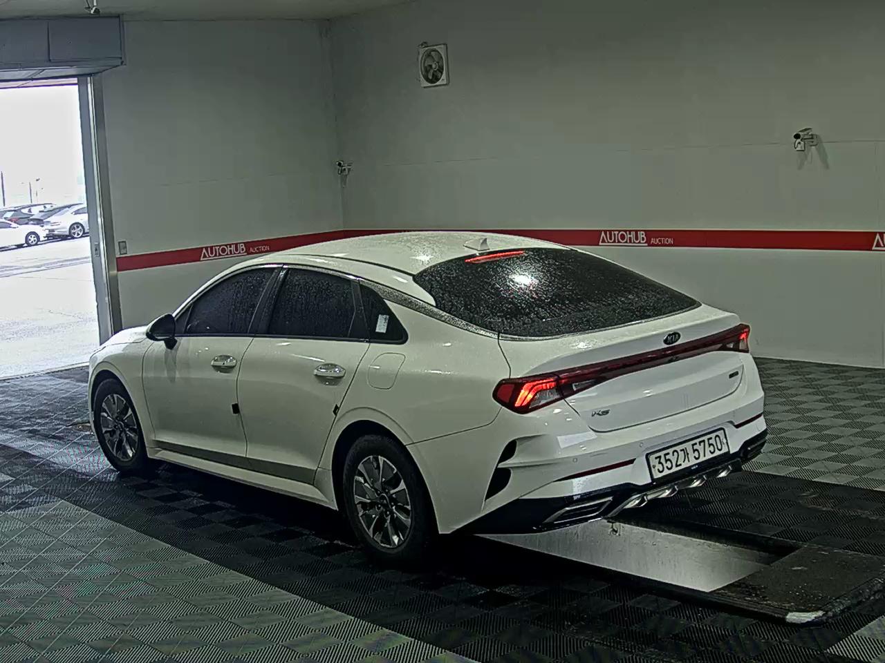2021 - kia k5
