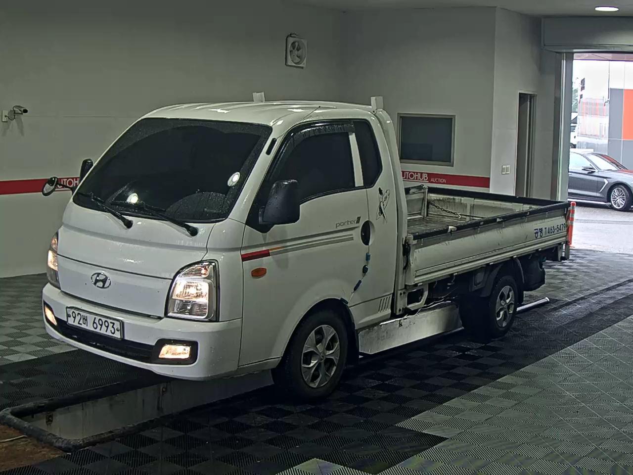 HYUNDAI PORTER II SUPER CAB EXTRA WHEELBASE