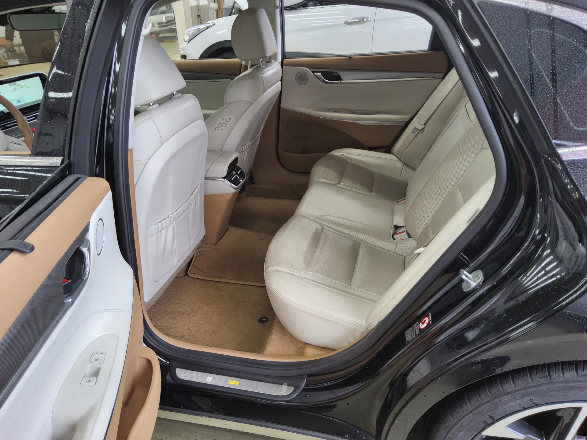 2022 - hyundai grandeur