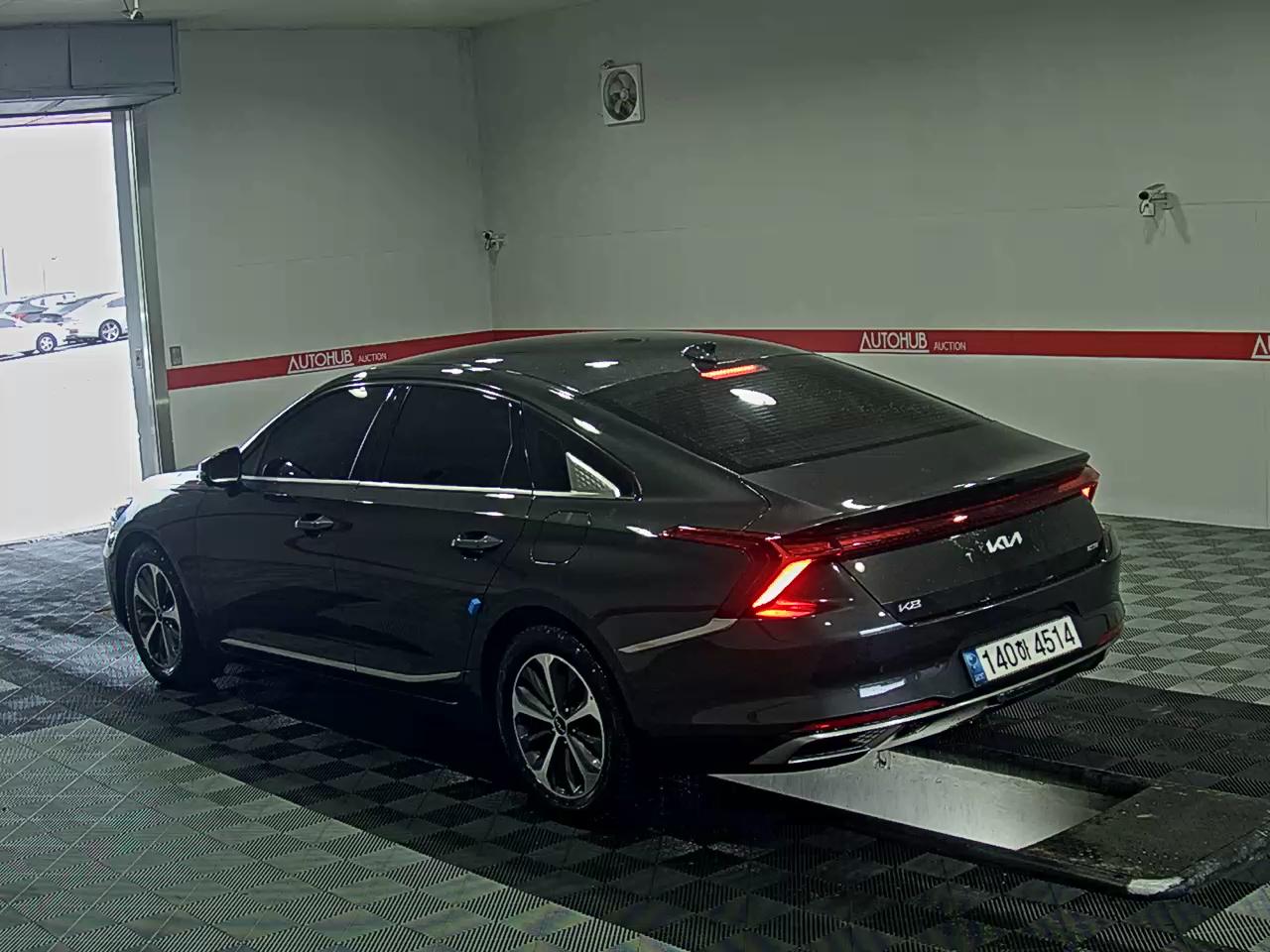 2022 - kia k8