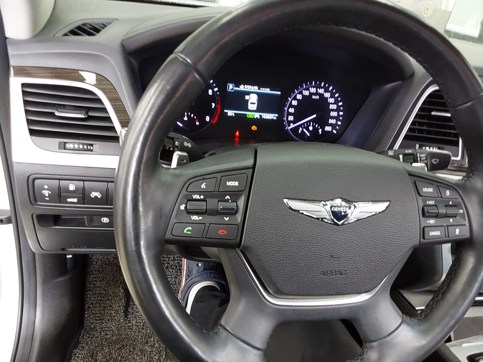 2018 - genesis g80
