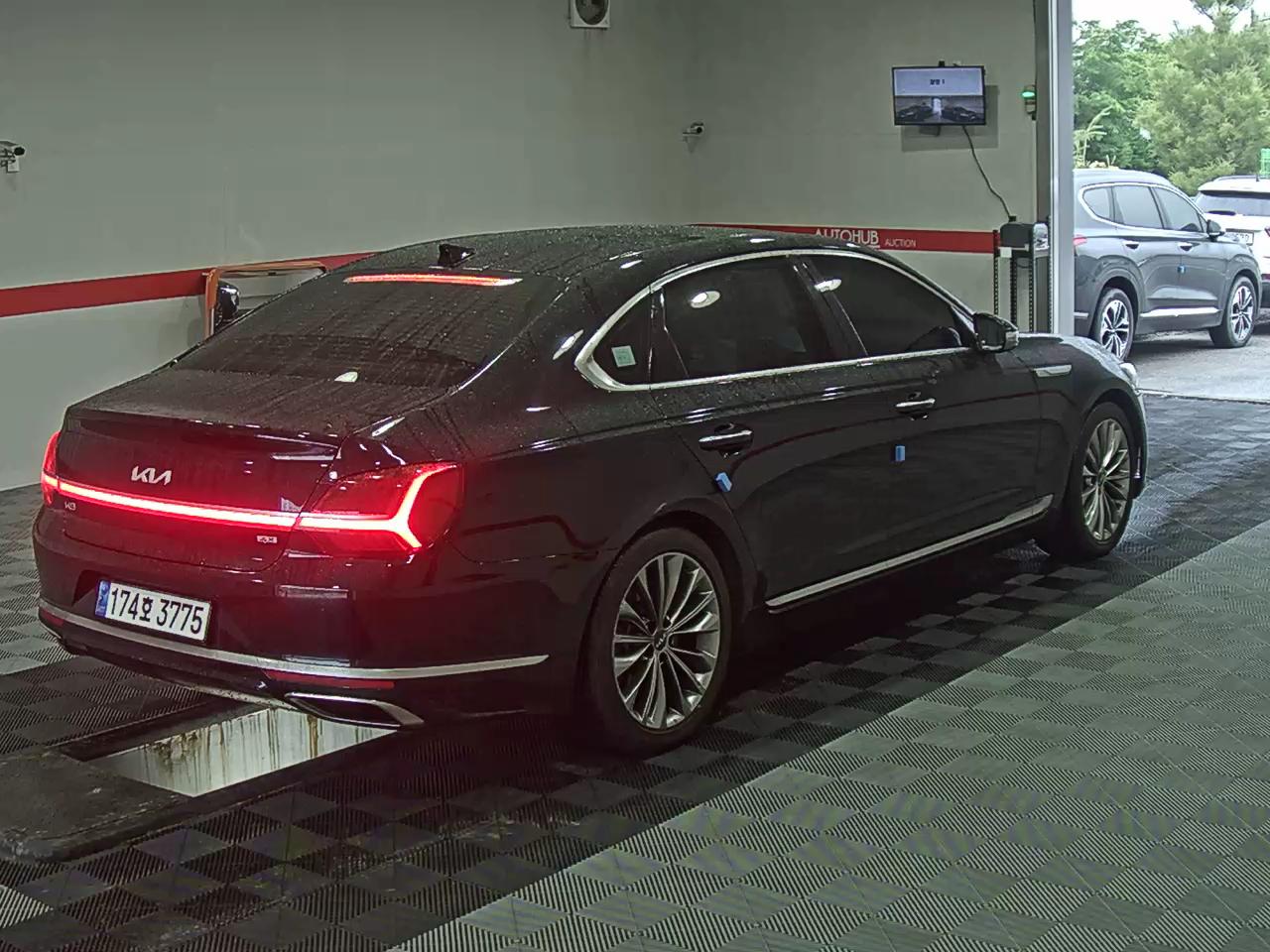 2023 - kia k9