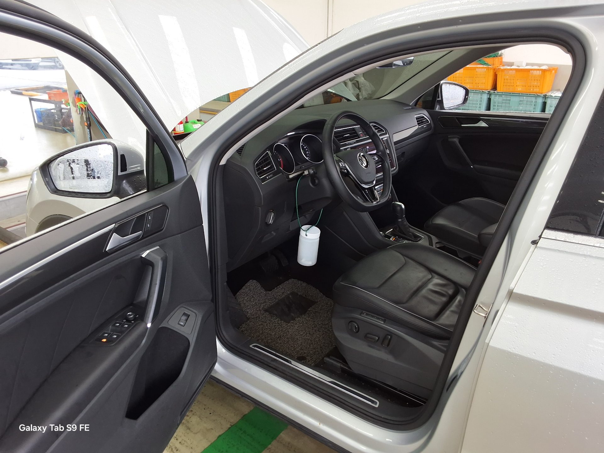 2018 - volkswagen tiguan