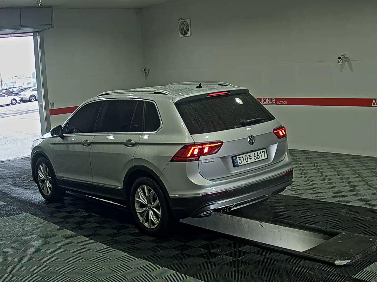 2018 - volkswagen tiguan