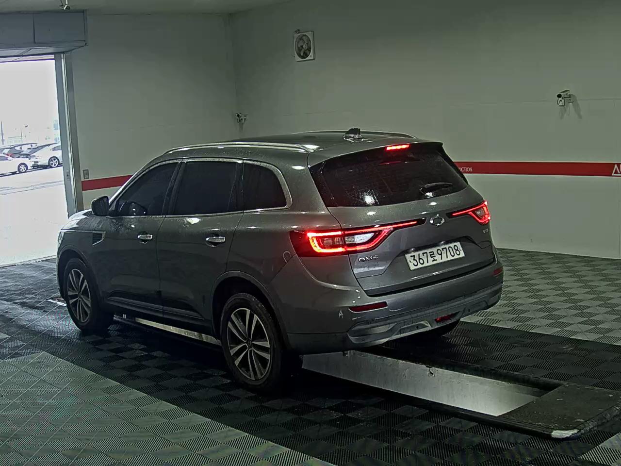 2019 - renault qm6