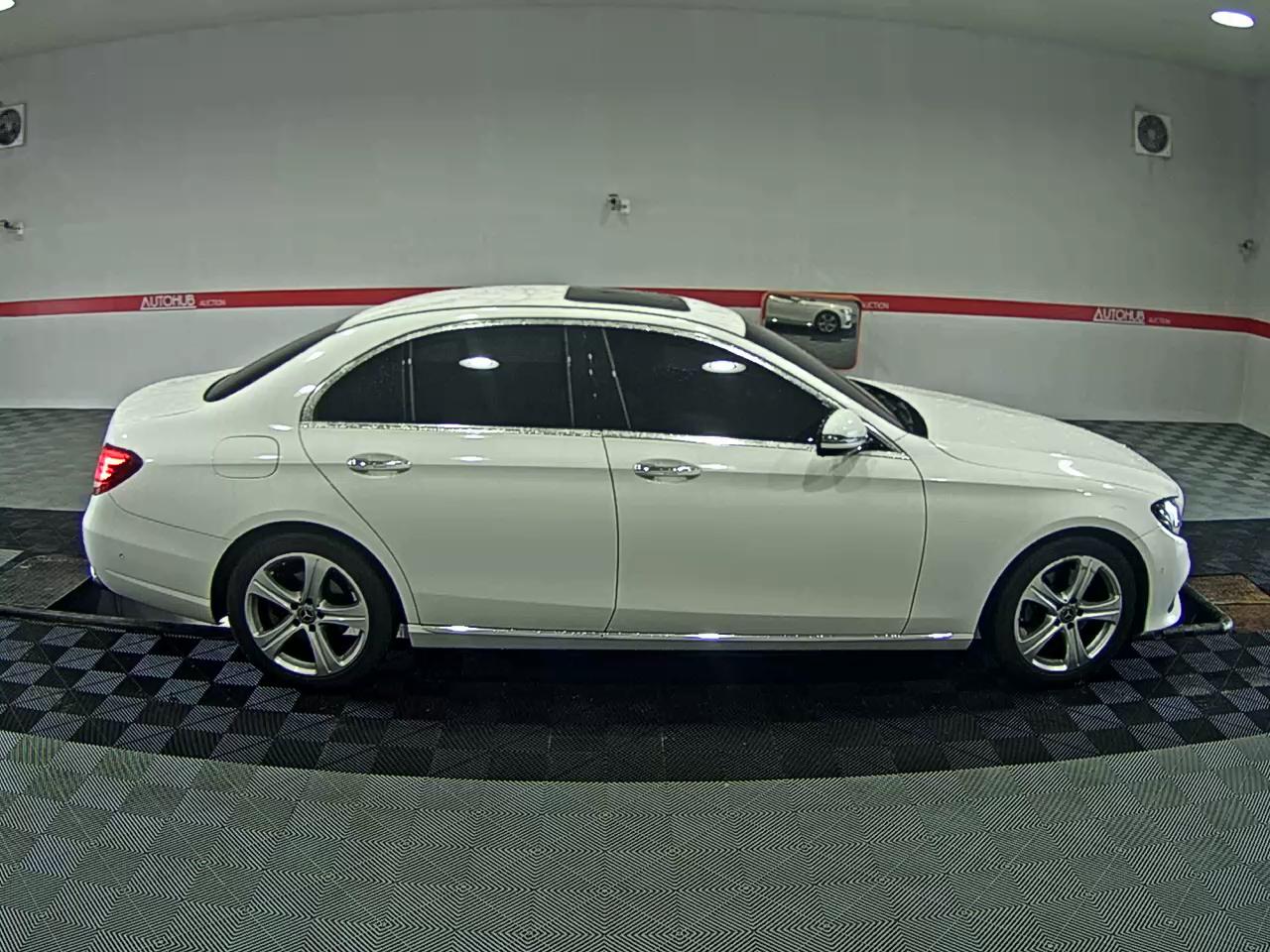 2018 - mercedes-benz e200