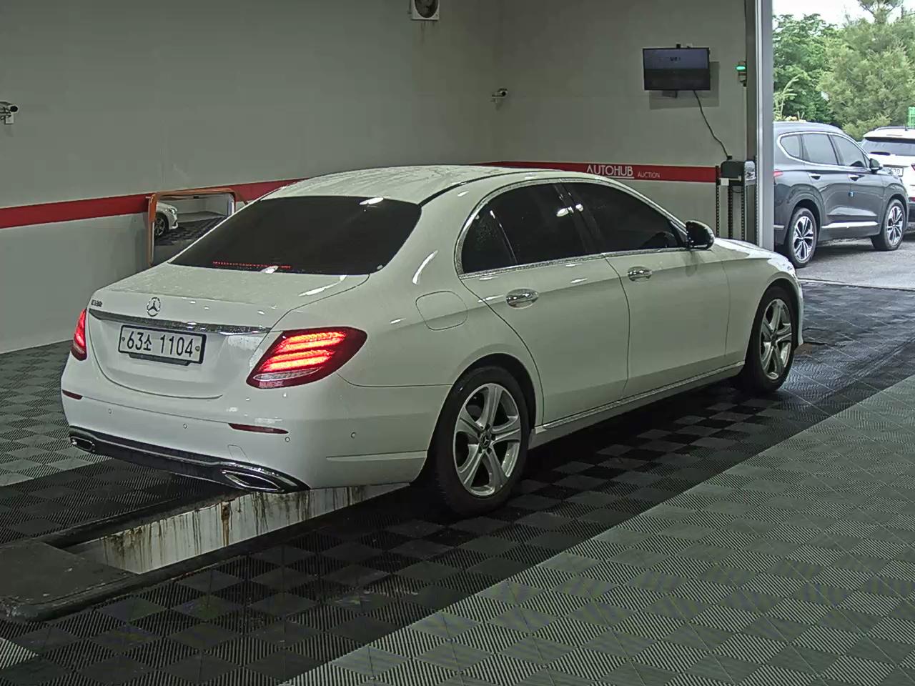 2018 - mercedes-benz e200