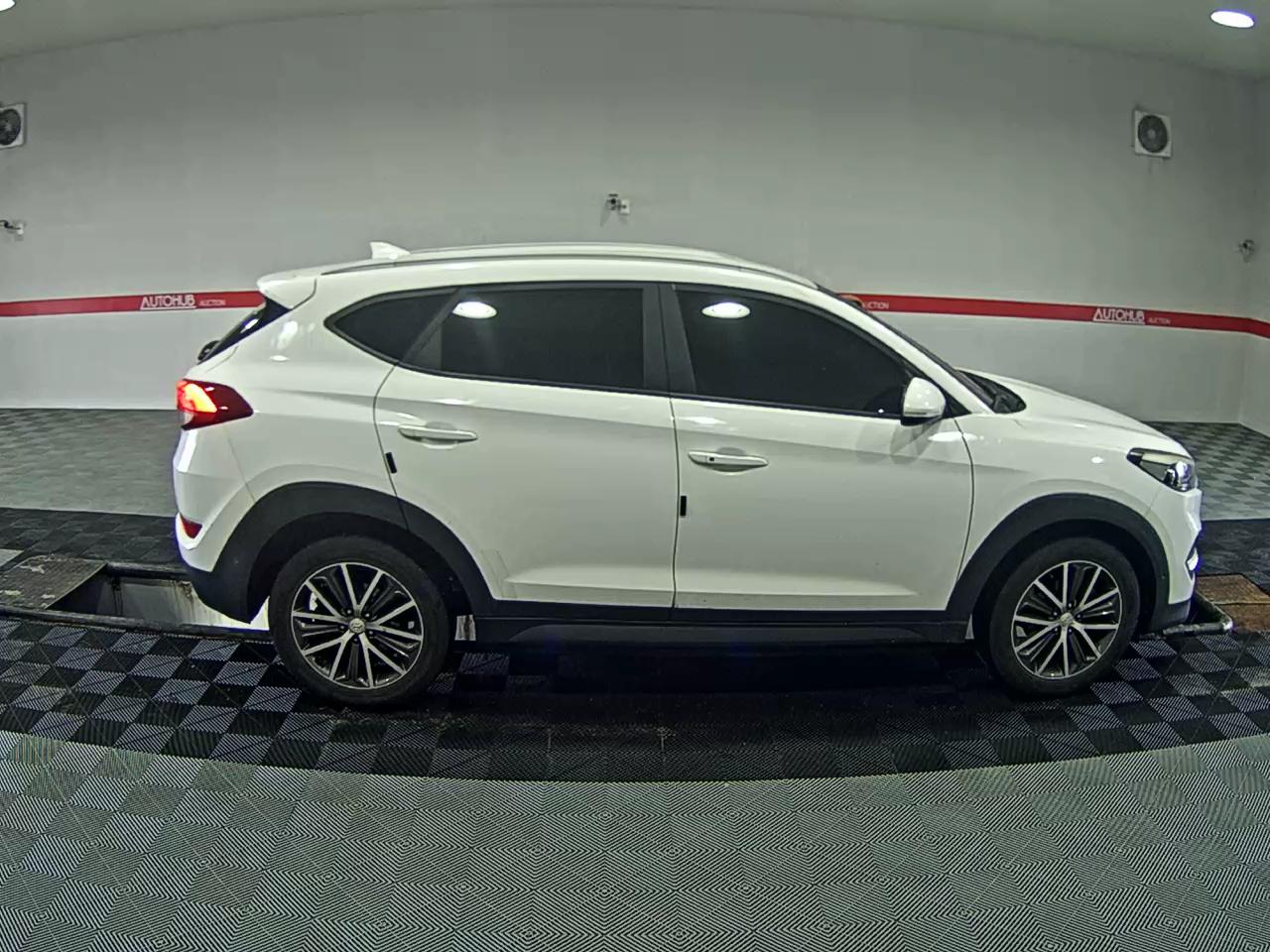 2016 - hyundai tucson