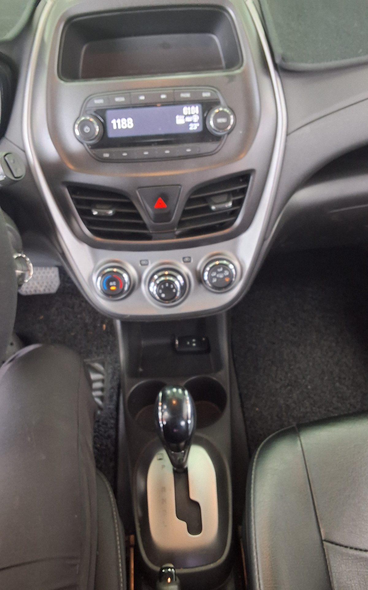 2017 - chevrolet spark