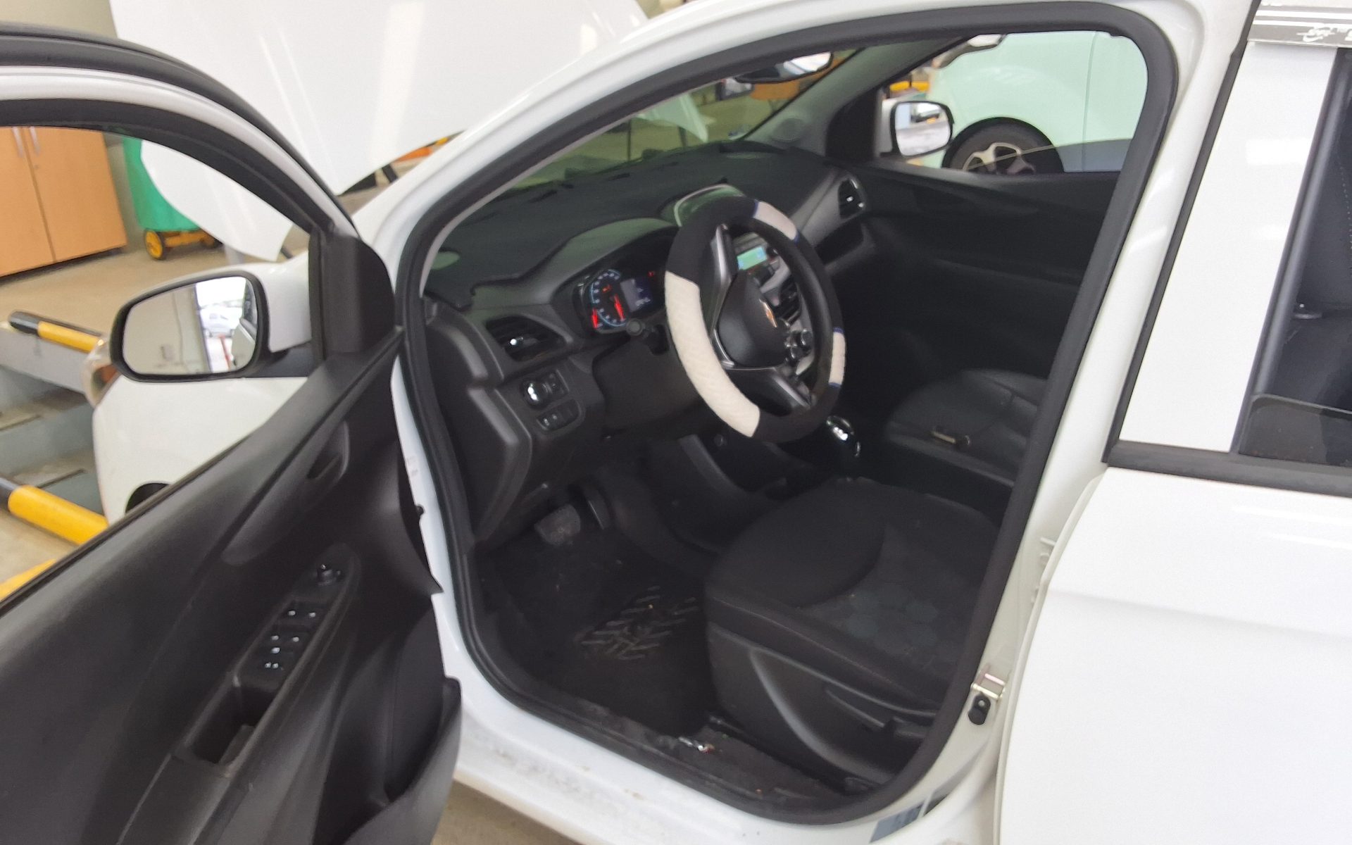 2017 - chevrolet spark