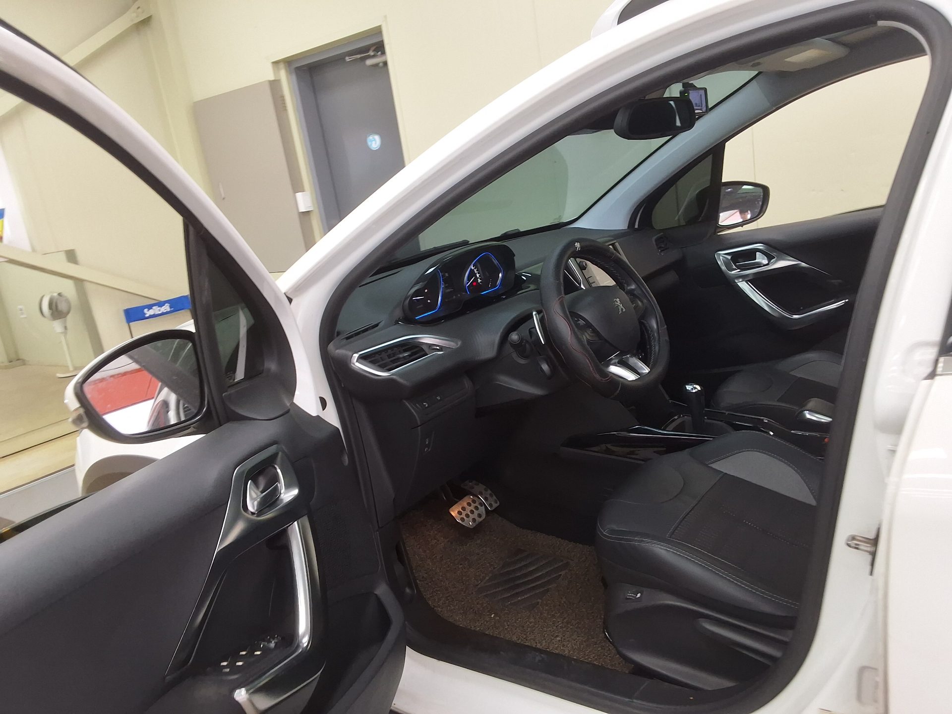 2018 - peugeot 2008