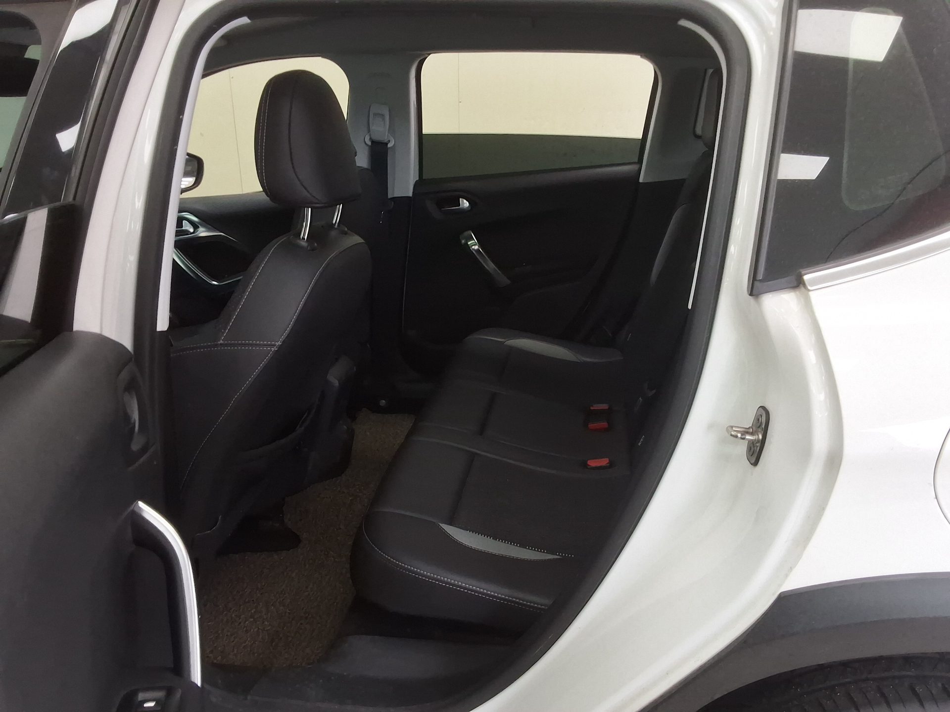2018 - peugeot 2008