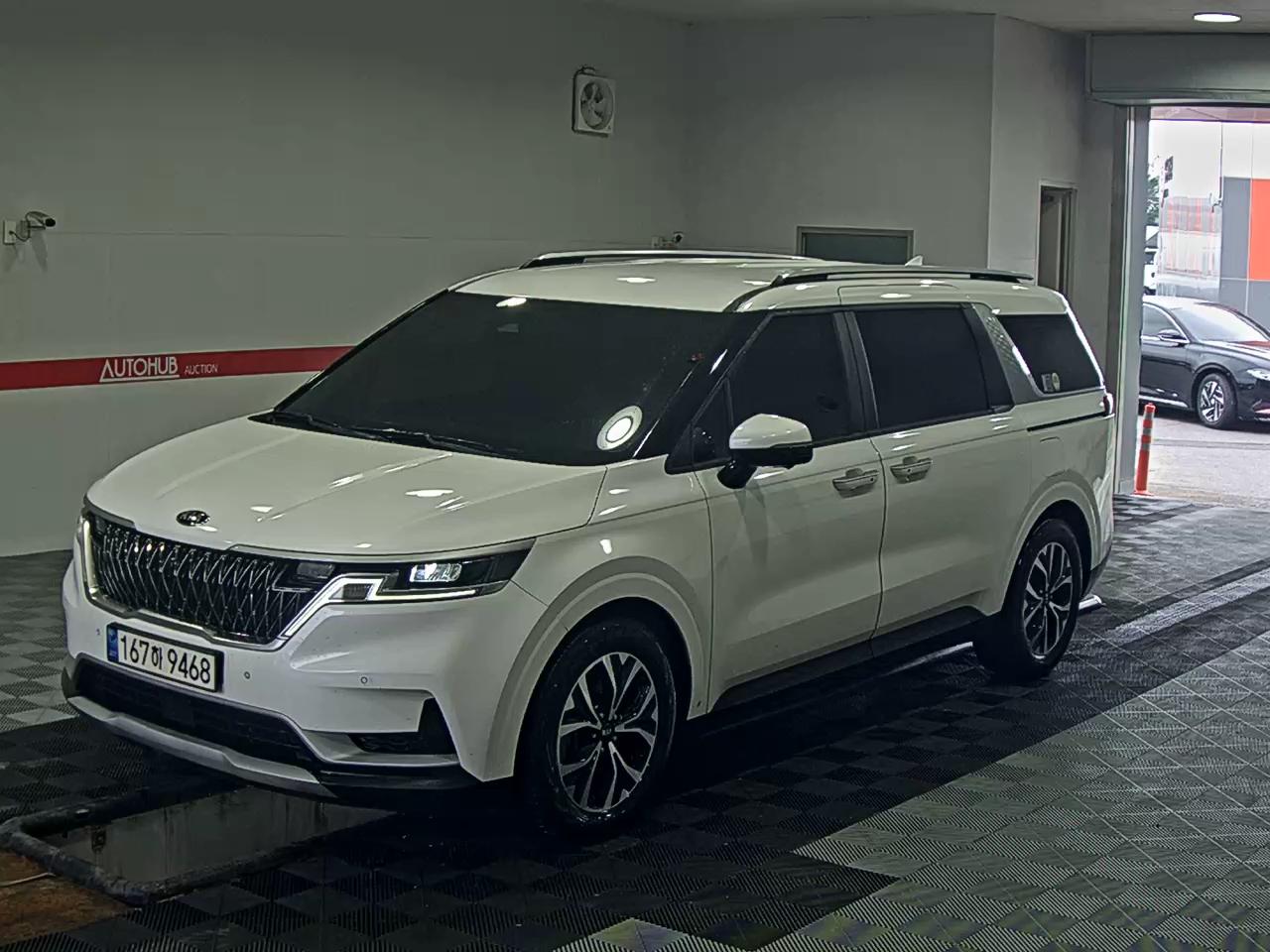 2021 - kia carnival