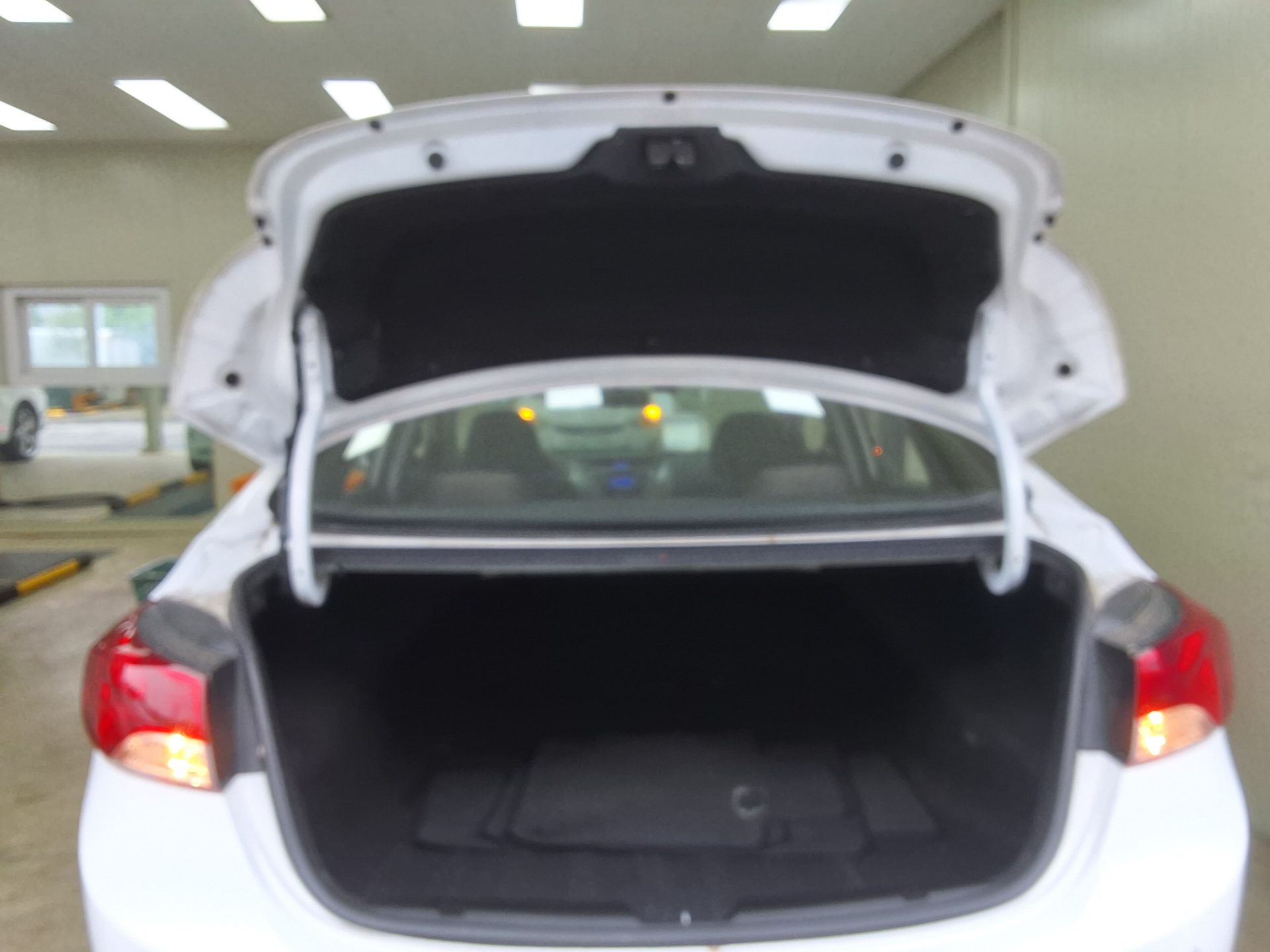 2013 - hyundai avante
