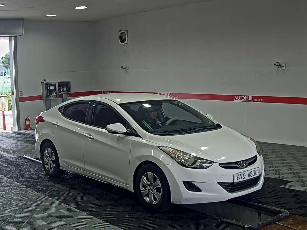 2013 - hyundai avante