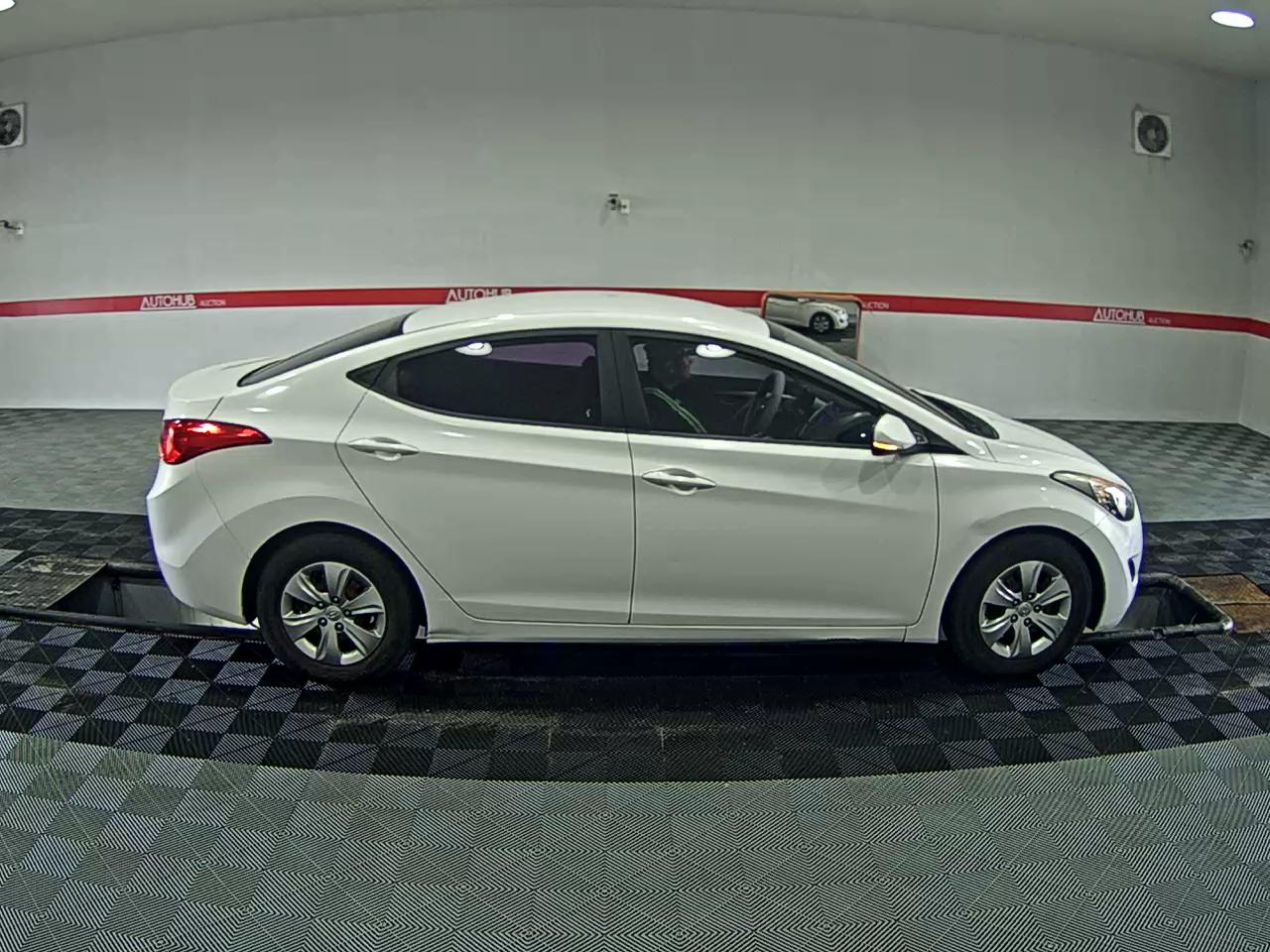 2013 - hyundai avante