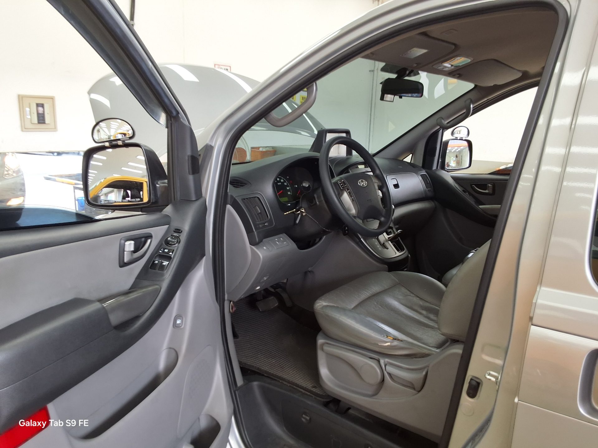 2015 - hyundai grand starex