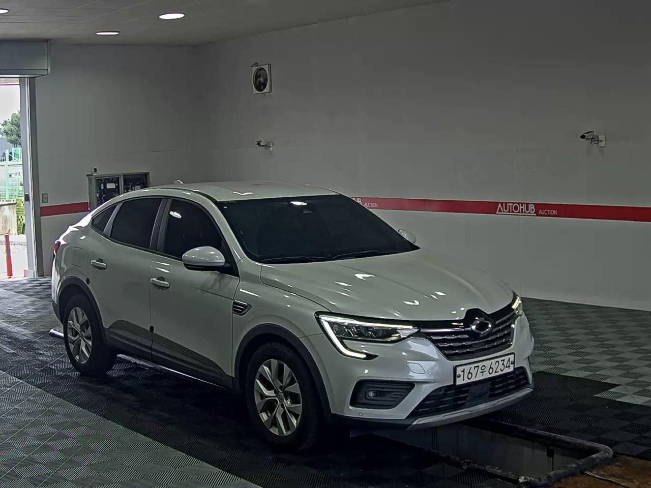 2020 - renault xm3