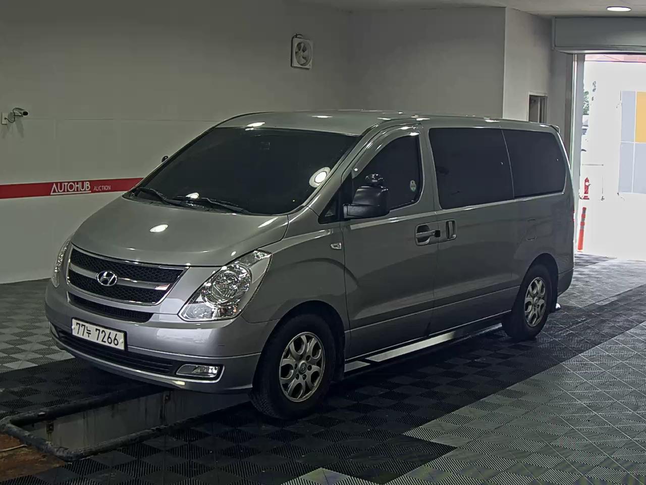 HYUNDAI GRAND STAREX CVX