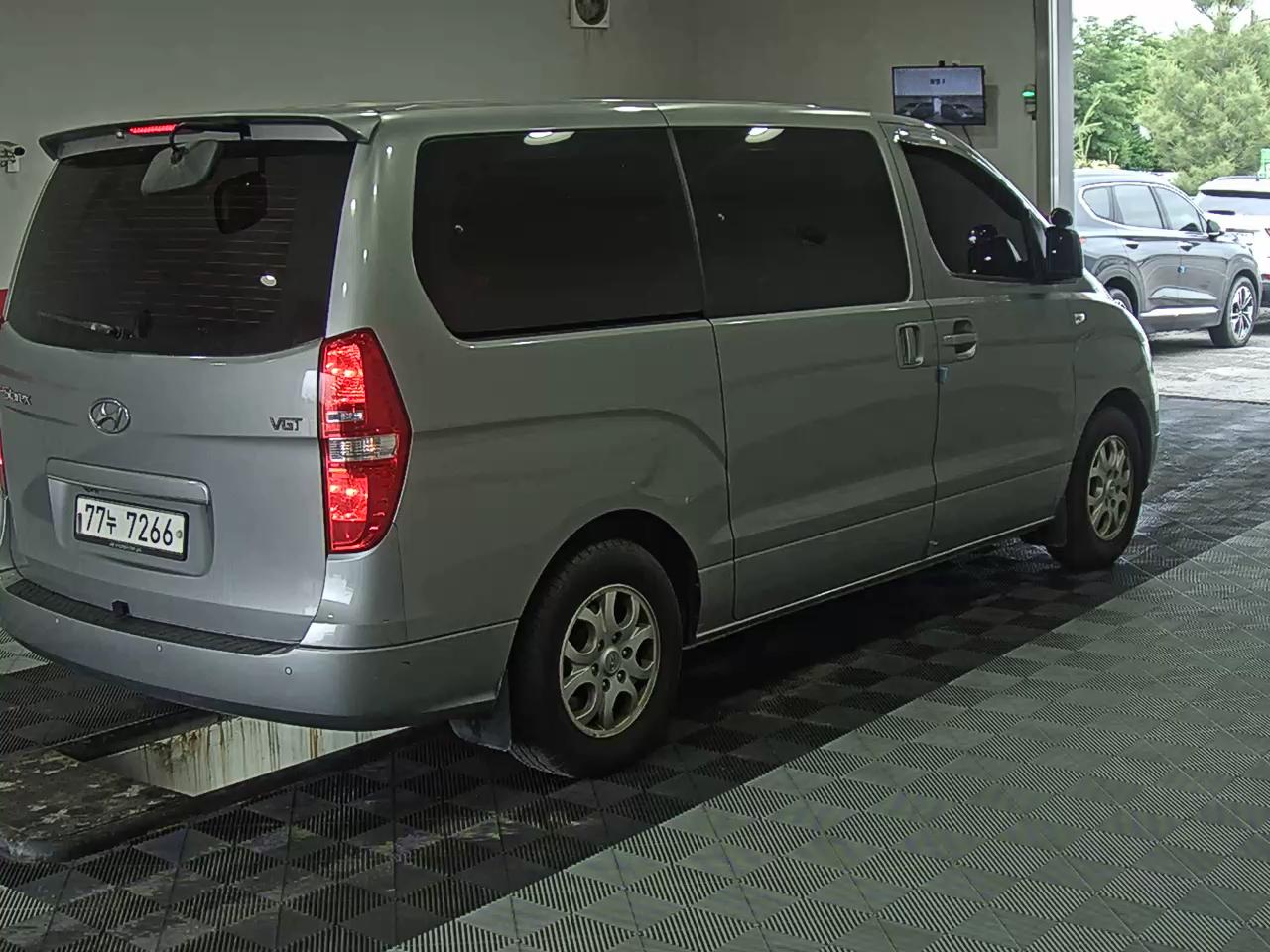 2015 - hyundai grand starex