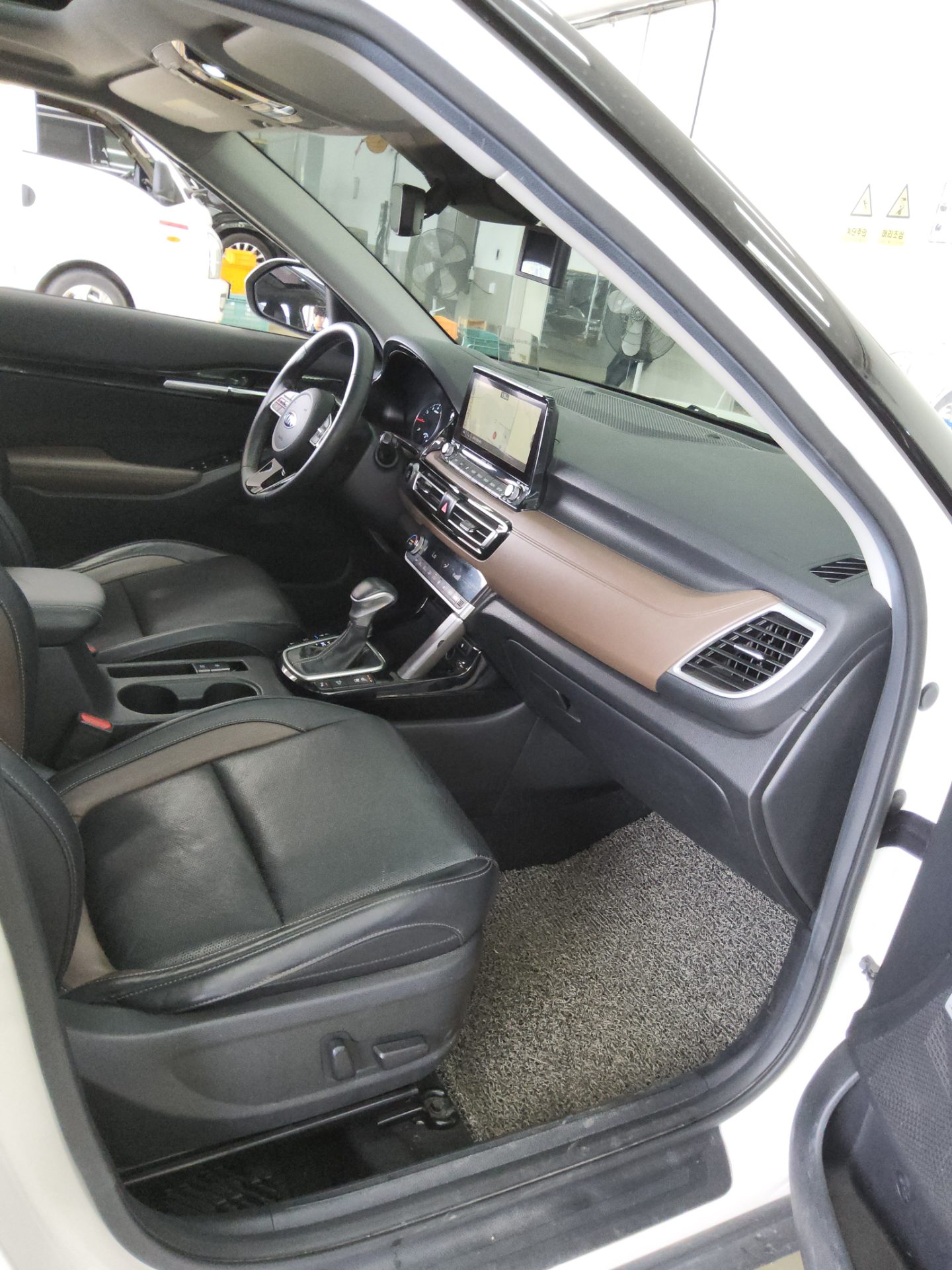 2020 - kia seltos