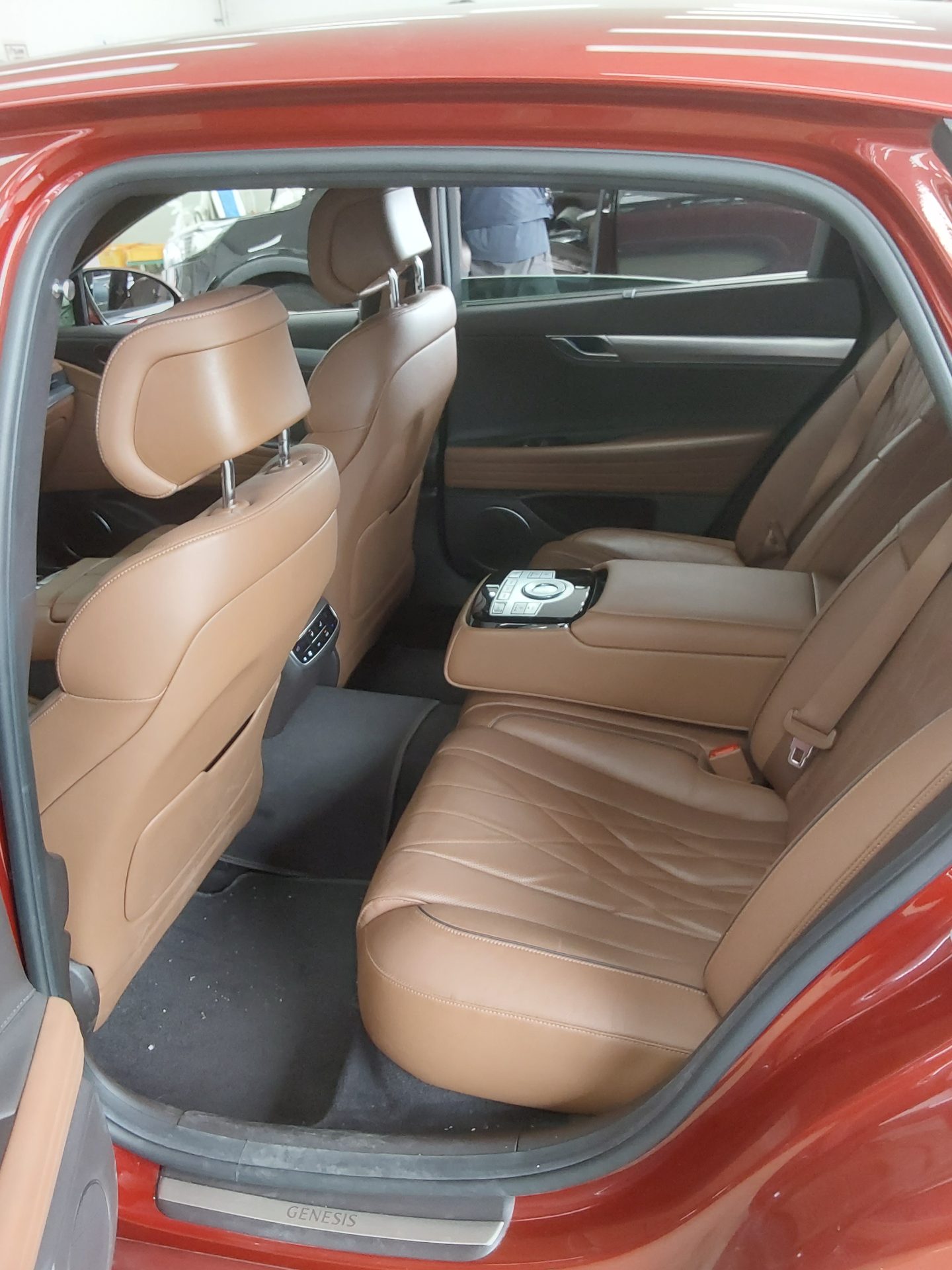 2021 - genesis g80
