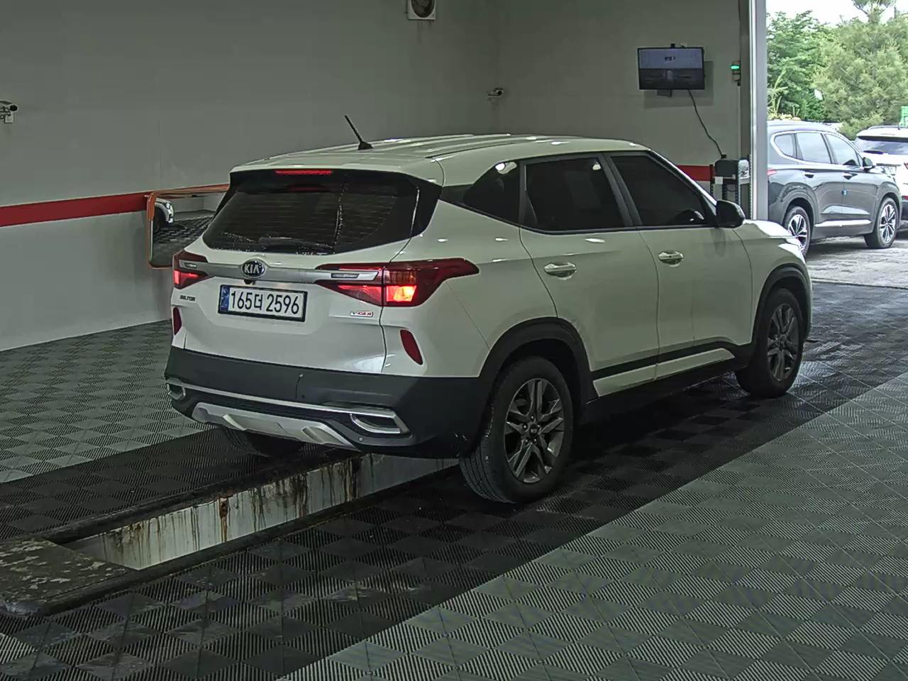 2022 - kia seltos