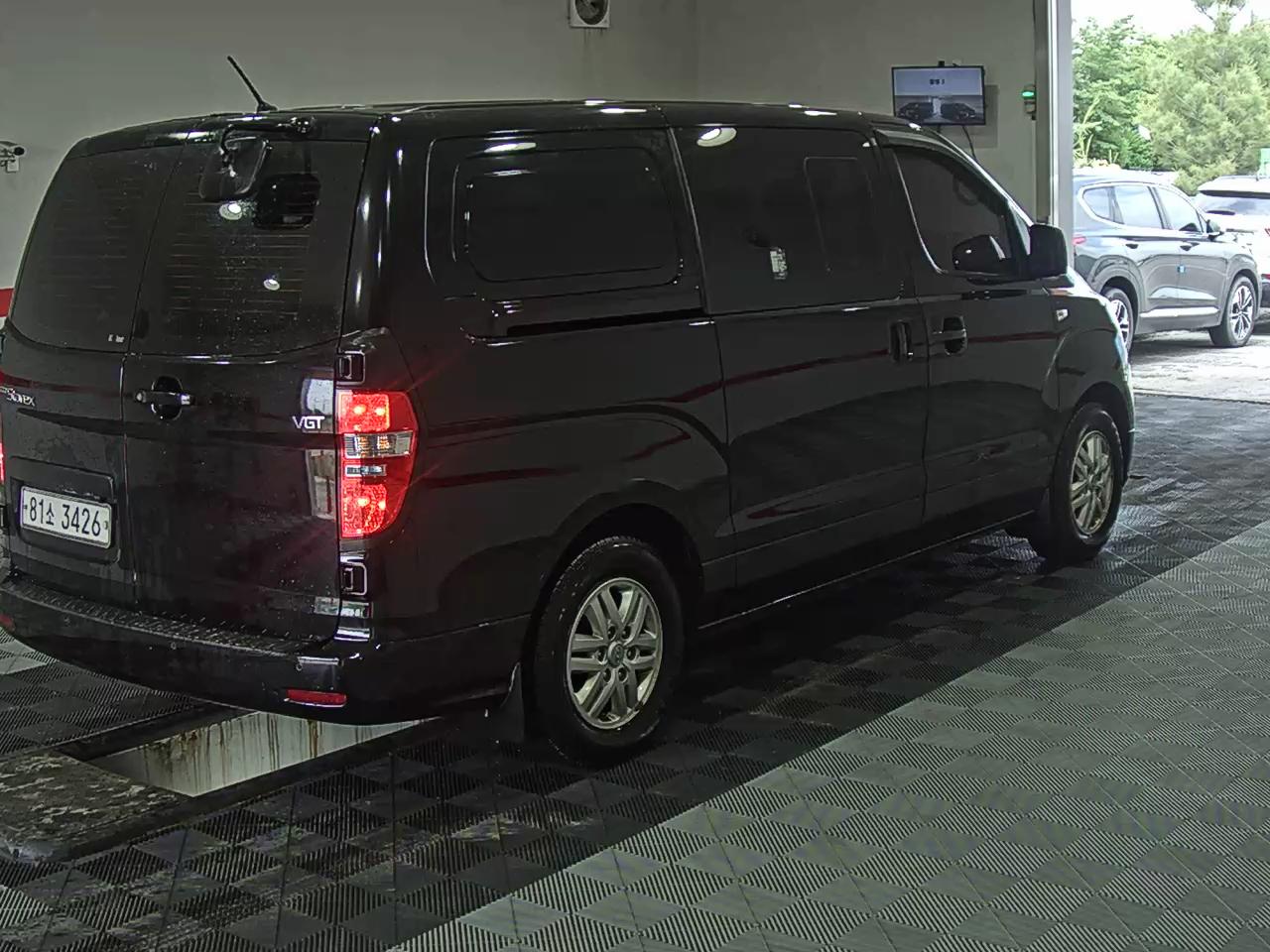 2020 - hyundai grand starex