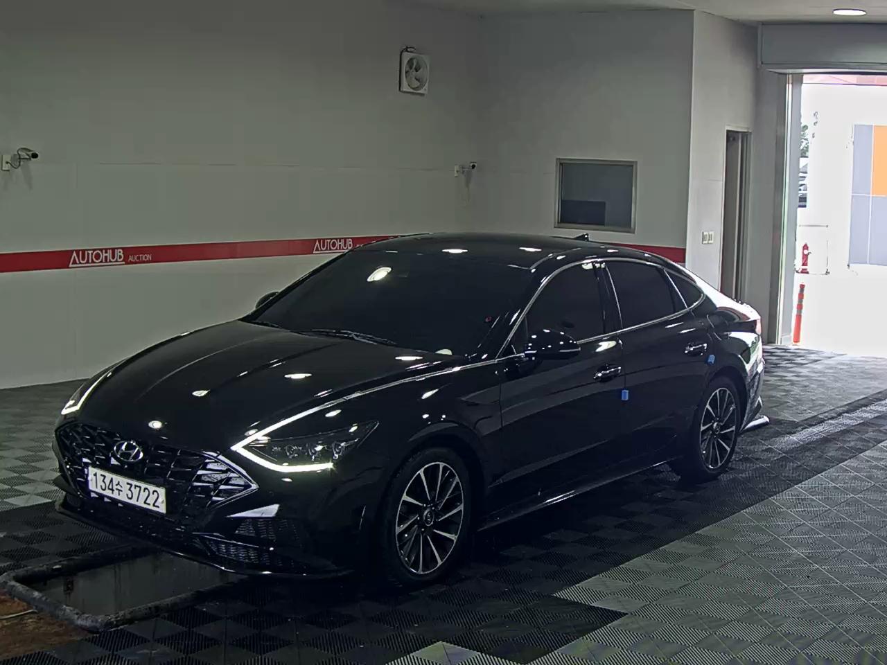 HYUNDAI SONATA (DN8)
