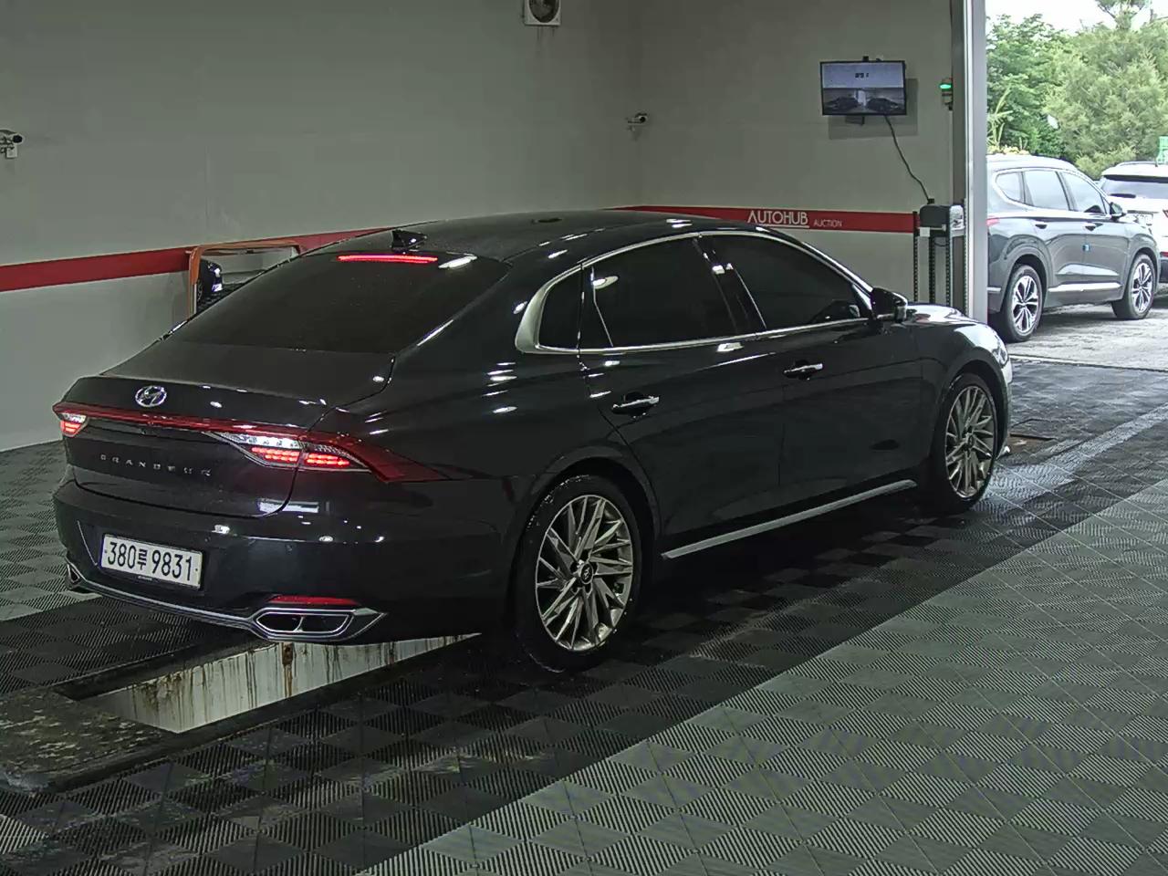 2021 - hyundai grandeur