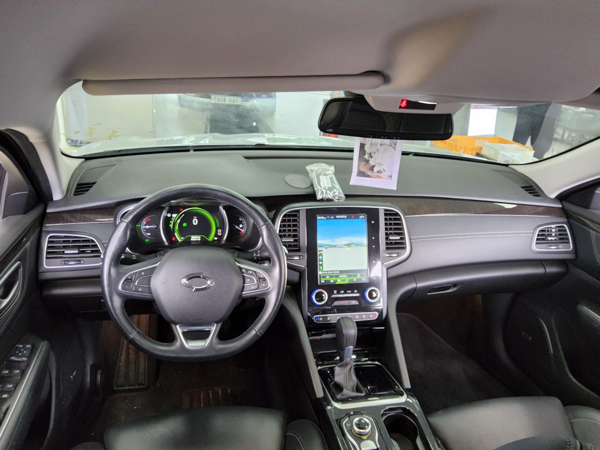 2019 - renault sm6