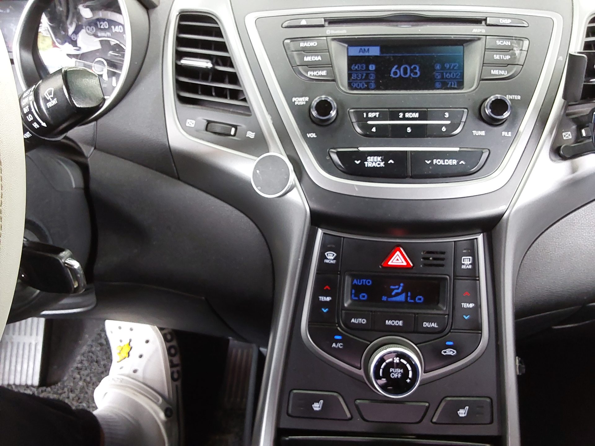 2014 - hyundai avante