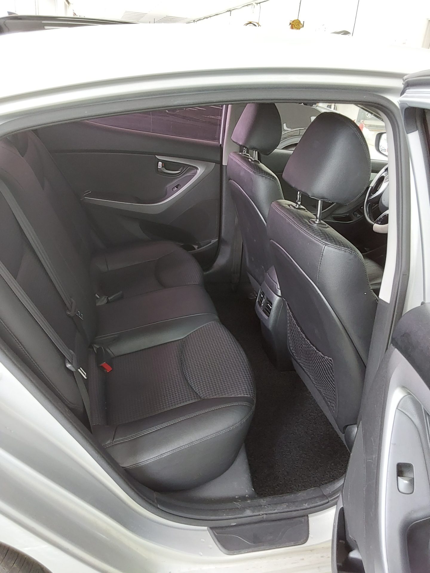 2014 - hyundai avante
