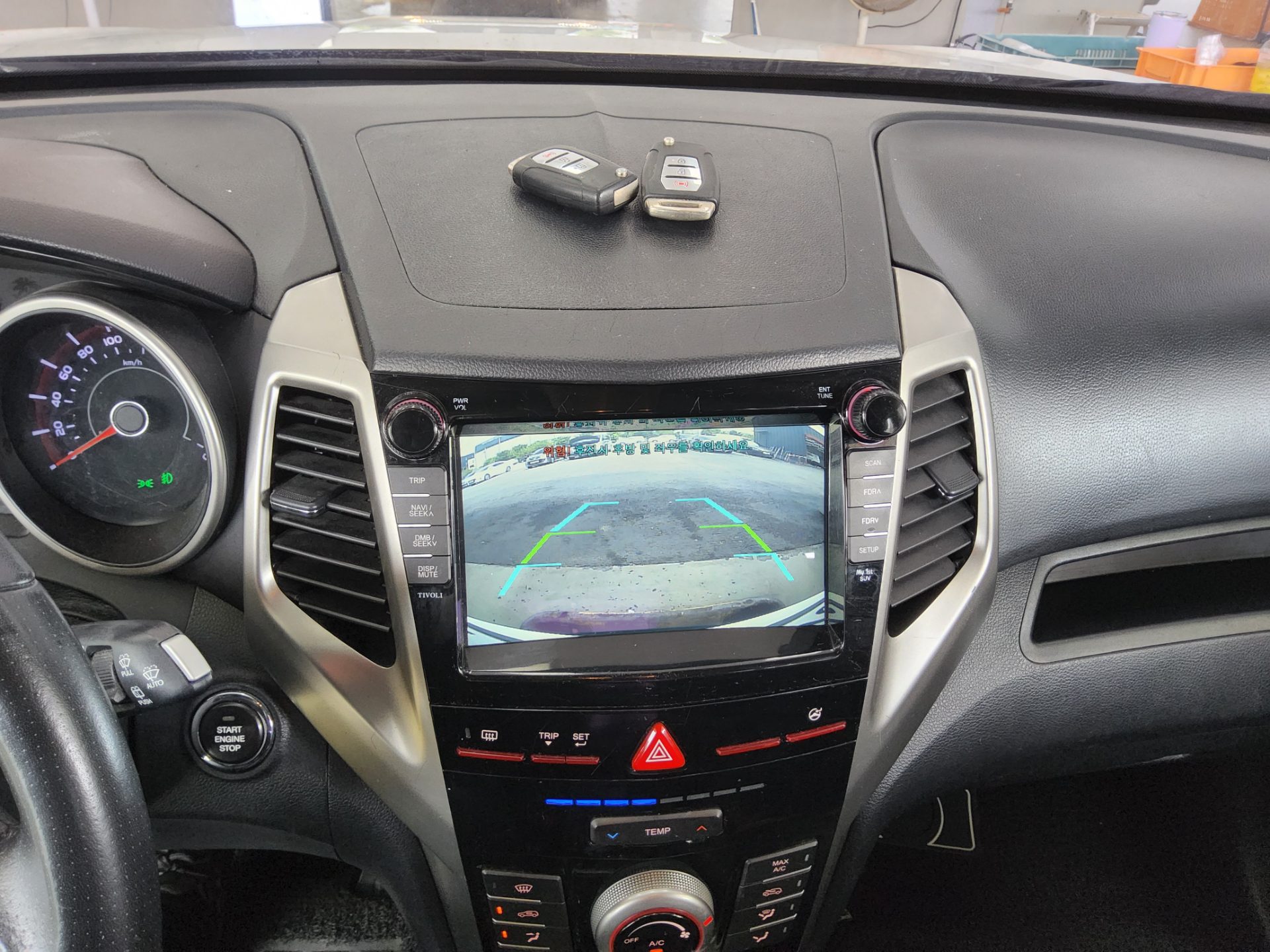 2016 - ssangyong tivoli