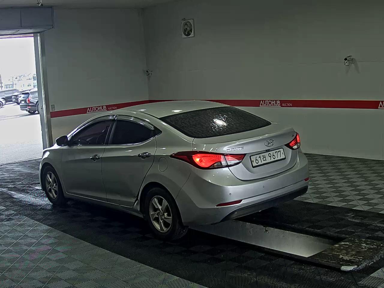 2014 - hyundai avante