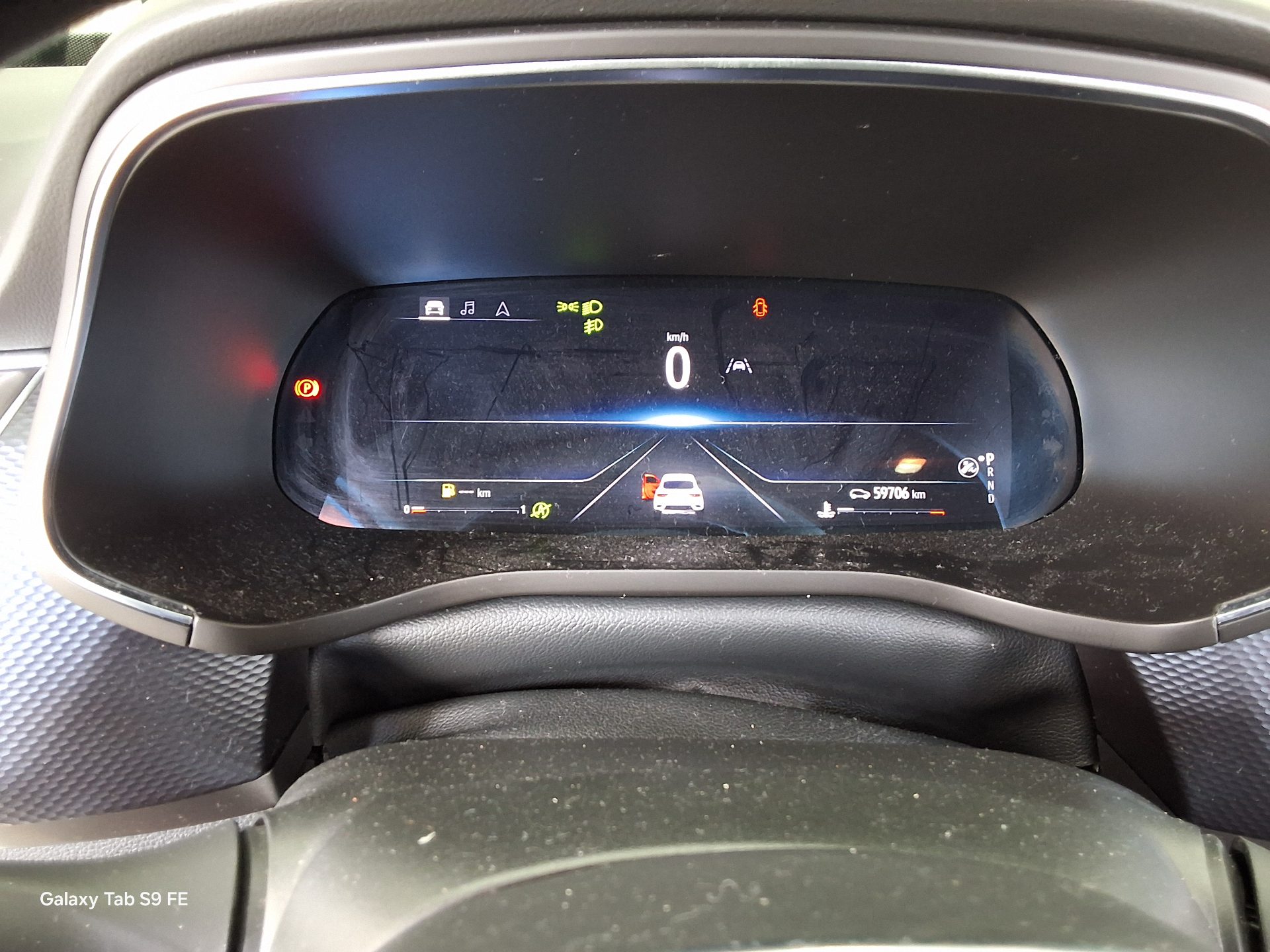 2020 - renault xm3