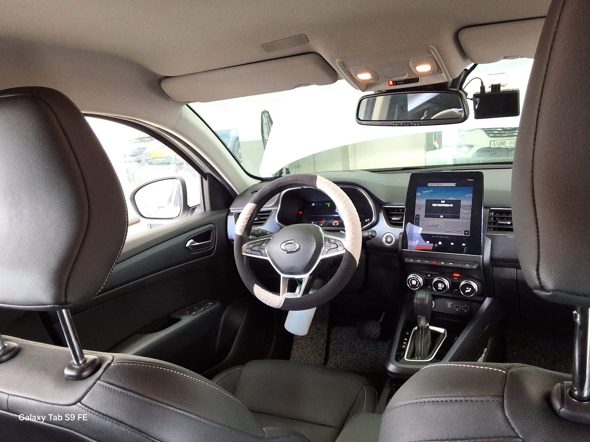 2020 - renault xm3