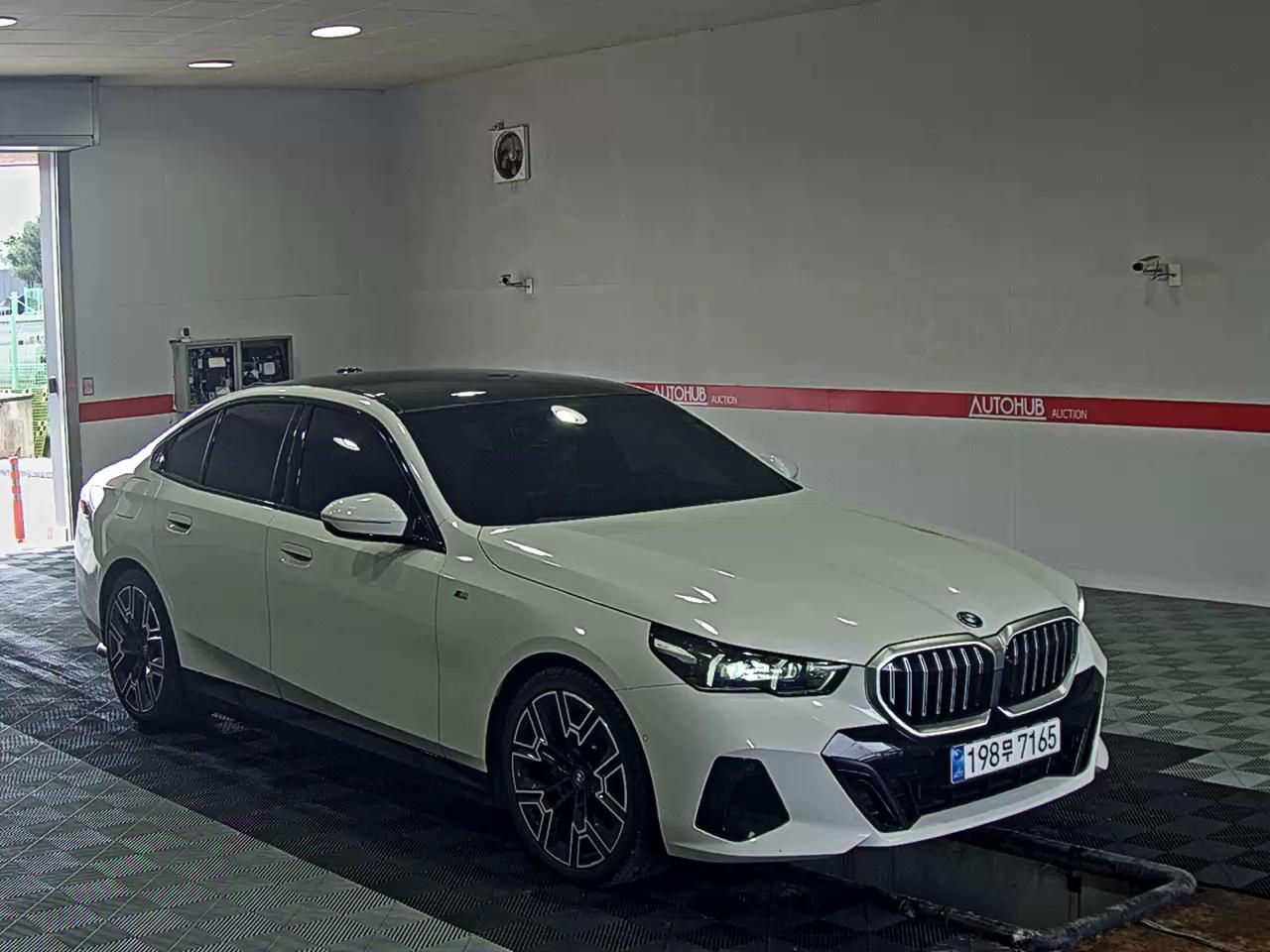 2025 - bmw m5
