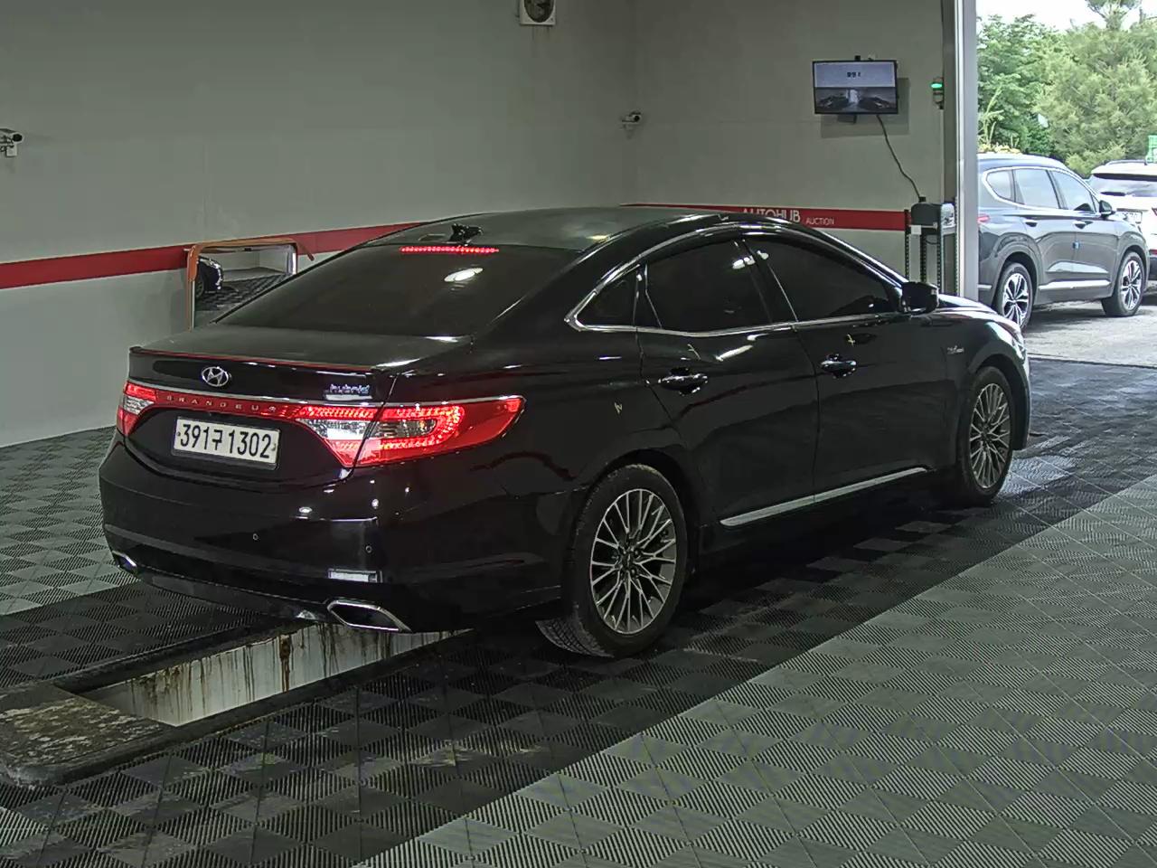 2017 - hyundai grandeur