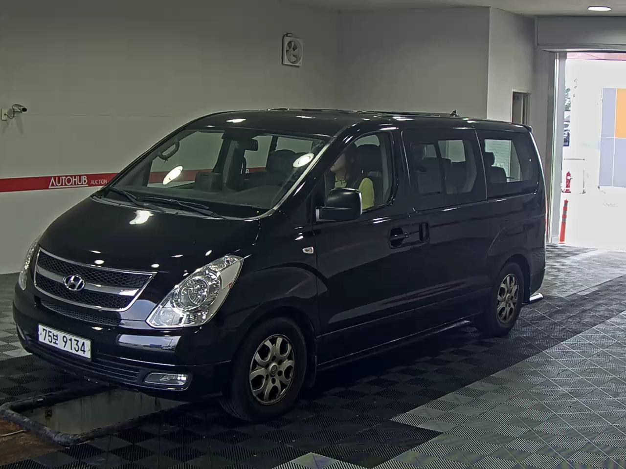 HYUNDAI GRAND STAREX CVX
