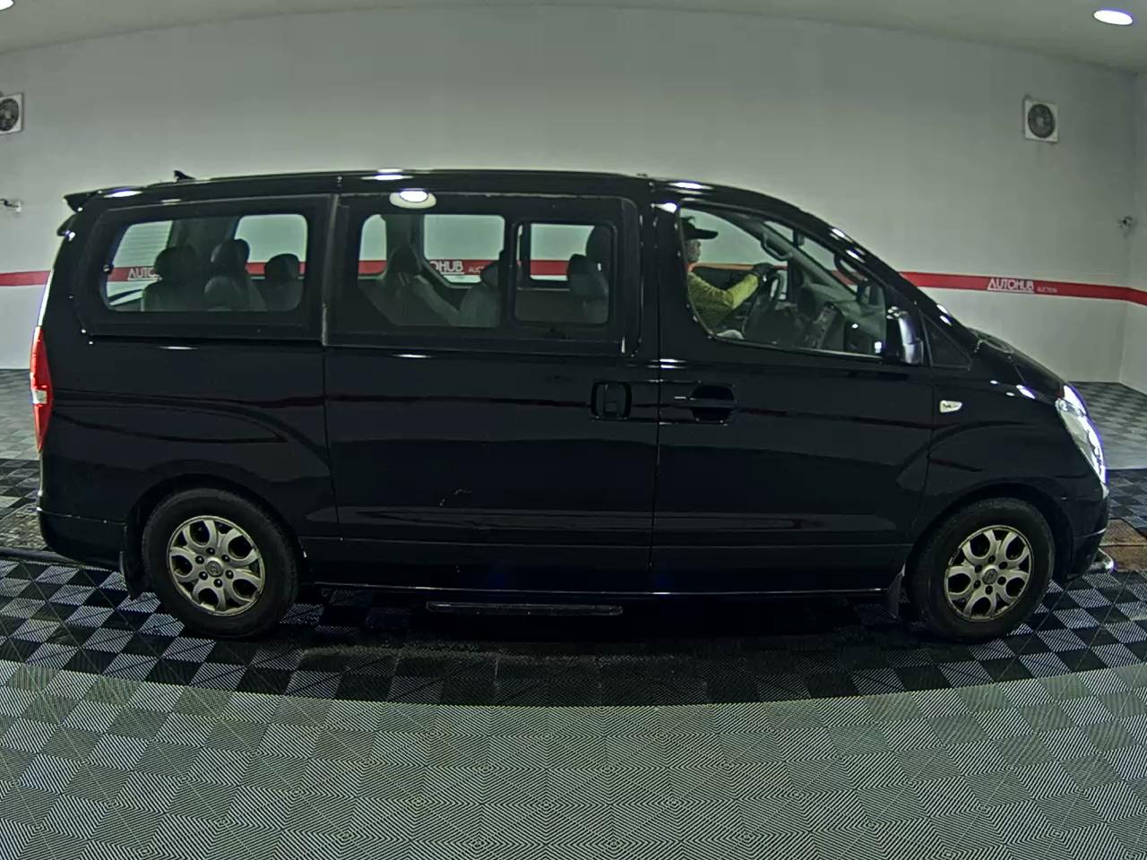 2014 - hyundai grand starex
